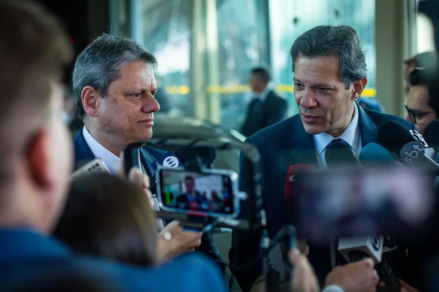 Datafolha aponta Tarcísio com 50% e Haddad com 30% na corrida pelo governo paulista