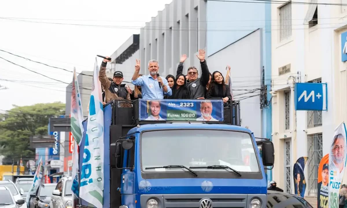 Julinho Fuzari faz campanha no Centro de São Bernardo e apresenta propostas para a Alesp